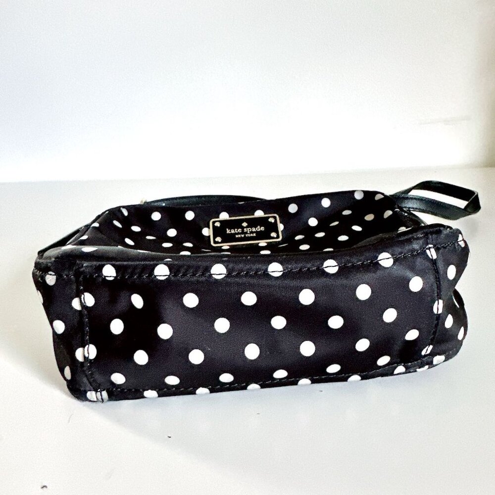 KATE SPADE BLACK & WHITE POLKA DOT CROSSBODY PURSE - Picture 5 of 10